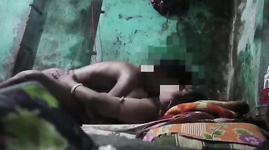 Real bengali randi ki chudai kiya gandi baate karte hue