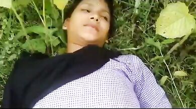 Village virgin college girl ka desi outdoor sex video