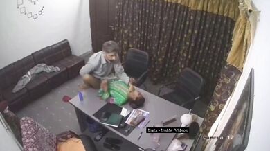 Young secretary ko office mai choda indian office sex
