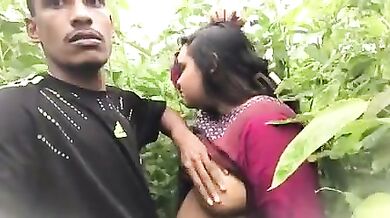 Bade boobs wali gf ke sath kiya outdoor sex