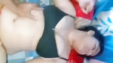 Gaanv wali jawan girlfriend ki chodi tight chikni chut