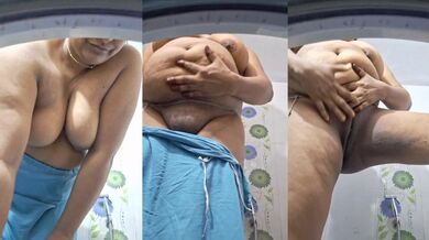 Mallu moti aunty nai failaake dikhai apni chut