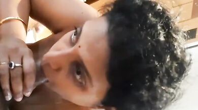 Telgu bhabhi chus rahi hai jawan lover ka bada lund