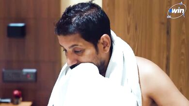 Bathroom ke andar chudai karte desi couple