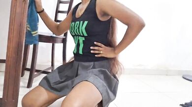 Room ki safai karti soteli bahan ko choda bhai nai