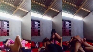 Desi ladke nai apni padosan ko choda or uski chut ko chaata