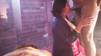 Lund ko chusaa bhabhi ke muh pe girayaa lund ka pani