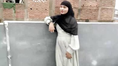 Muslim ladki nai apne bhaiyaa ka lund ko chus chudi