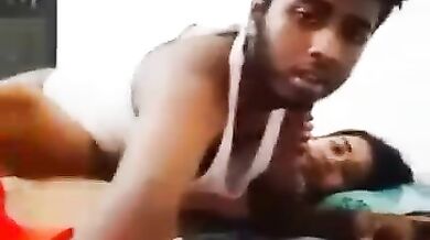 slim girlfriend ki tight chut chod nikali uski chikh