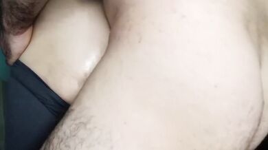 Gori gaand wali ladki ko doggy style mai chod nikala virya