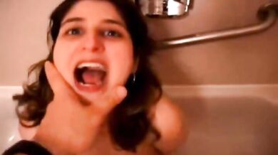 NRI Reena bhabhi nai piya pati ka mut