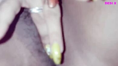 Bade boobs wali desi pornstar ka masturbation video