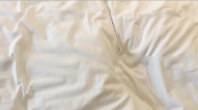 Lund ko chus chut ko chatwa baith gayi lund ke upar