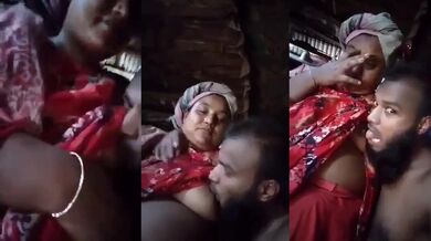 Bengali muslim man ne boobs chuse