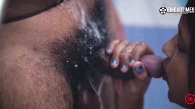 Desi hot model nai gulabi lund ko chuske nikala lund ka pani