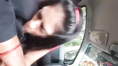 Manisha ne bhai ke dost ka lund car me chusa