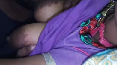 Pati ko chuchi ka doodh pila ke chud gai bhabhi