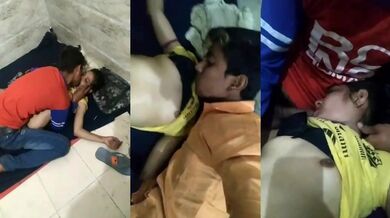 Desi teen (19 years) ki do lund se threesome chudai ki video