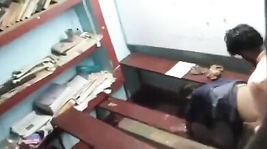 Tuition class me desi maal ko choda teacher ne