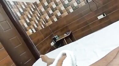 Real Indian wife ka hot blowjob honeymoon video me