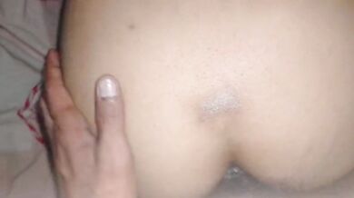 Periods ke dino me bhabhi ne gaand me lund liya