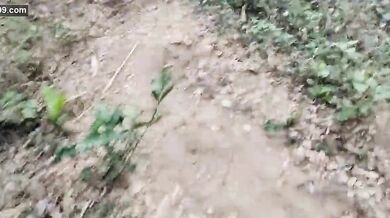 Sarpanch ki bhabhi chudwai khule me