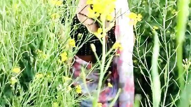 Sexy village bhabhi ki khet me chudai ka video