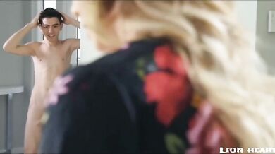 Sexy maa ki chudai ki sautele bete ne