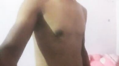 Ghar me kamwali ki chudai ki porn dikha ke