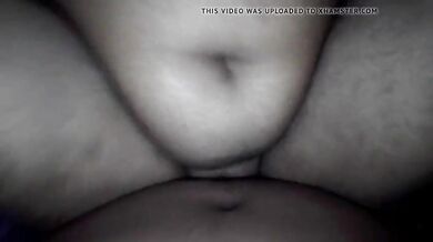 Lund par moot ke chudwaya padosan aunty ne