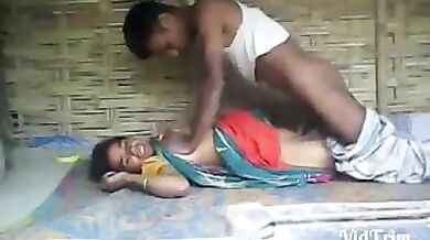 Dihadi majdur bhabhi ko muhbole bhai ne choda