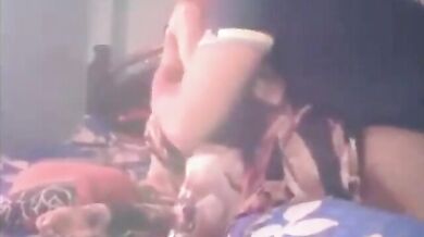 Padosan ladki ki gaand mari tel laga ke