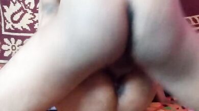 Chaprasi ke mote lund se chud gai school ki madam