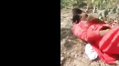 Desi chhori ki khet me chudai ka blue film