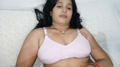 Bete ke lie biwi ko dost se chudwaya