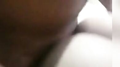 Office ke dost ki baanjh biwi ke boobs masal ke chudai ki