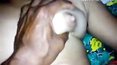 Society ke watchman uncle ka lund liya desi ladki ne