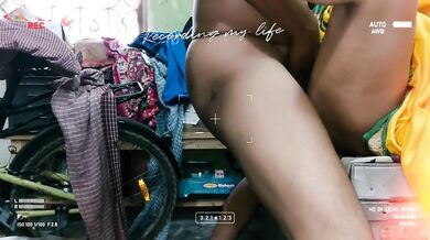 Hot Indian mausi ne saree nikal ke bhanje se chudwaya