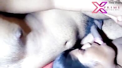 2 lund se chudwaya sexy Indian bhabhi ne