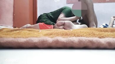 Subah subah kamwali ko choda tv ka volume badha ke