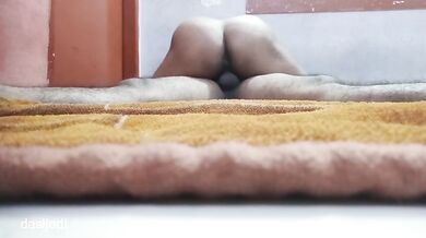 Subah subah kamwali ko choda tv ka volume badha ke