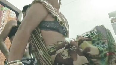 Gaanw ki chudakkad bhabhi ki chool mitai chut chod ke