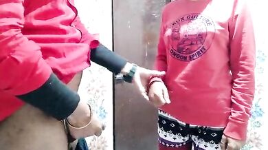 Muth marte hue pakde bhai se chudi hot bahan