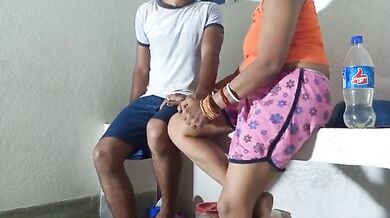 Shadi ka card dene aaye devar se chudi bhabhi ji