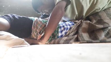 Jharkhand adivasi bhabhi chudi mall me job ke lie