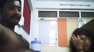 45 minutes tak Kannada sexy wife ne lund chusa