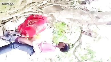 Activa ko seize karne aaye aadmi se chudi hot ladki