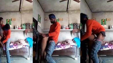 Sexy savita bhabhi ki chut chodi bhangarwale ne