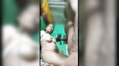 Hindi me bolte hue kamwali ko choda