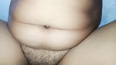 Budhi aunty ko chodne ki hindi audio porn clip